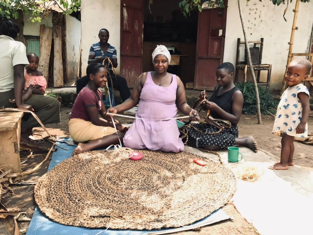 Relaxed Travel In Uganda