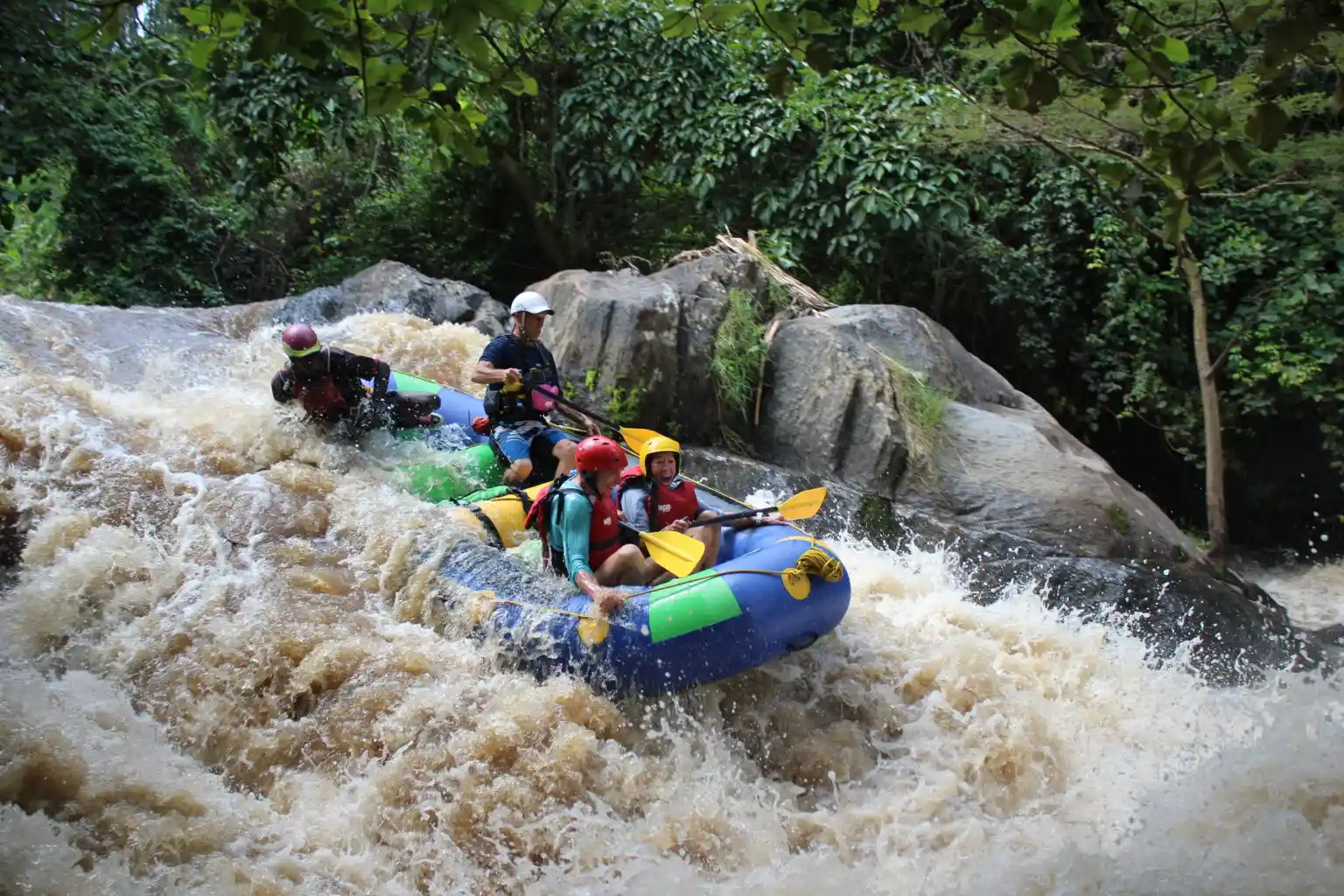 Rafting in Uganda