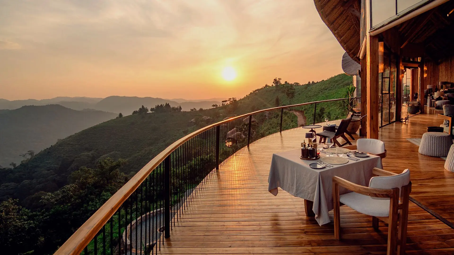 Asilia-Africa_Erebero-Hills_Outside-Dining-at-Sunset.jpg